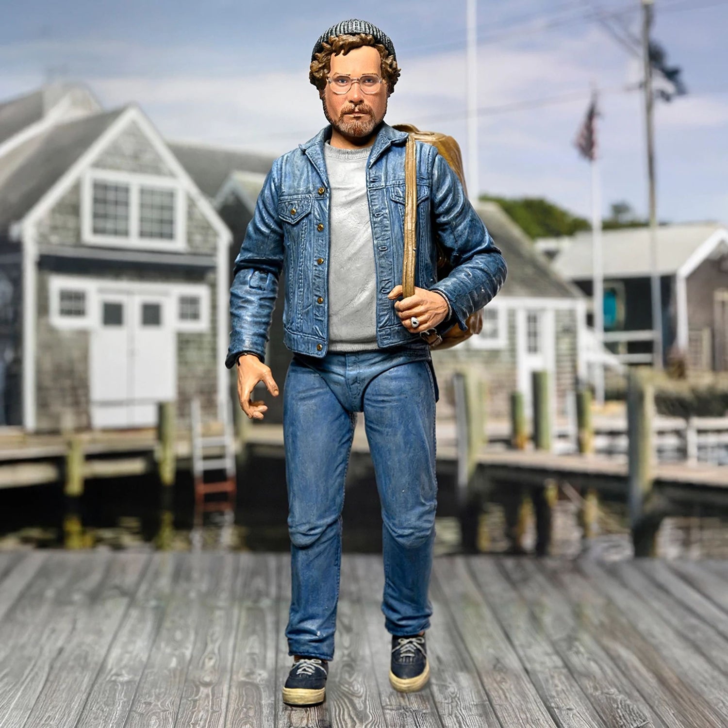 JAWS - 7” SCALE ACTION FIGURE - ULTIMATE MATT HOOPER (AMITY ARRIVAL) 50TH ANNIVERSARY FIGURE