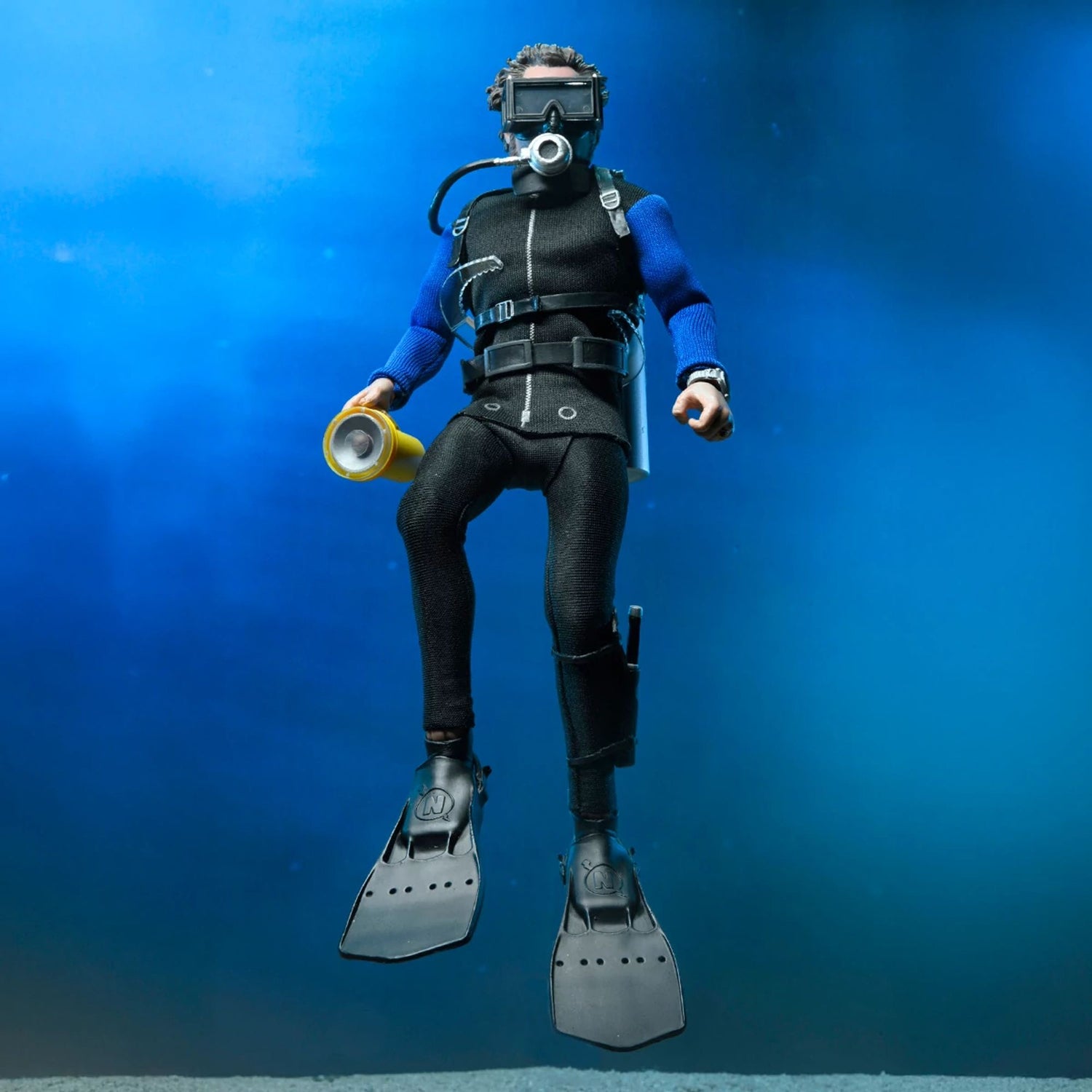 JAWS - 8” CLOTHED ACTION FIGURE - HOOPER (SHARK CAGE)
