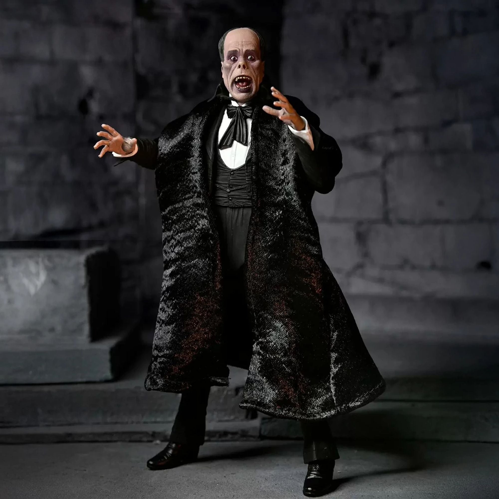 PHANTOM OF THE OPERA (1925) - 7” SCALE ACTION FIGURE - ULTIMATE THE PHANTOM OF THE OPERA (COLOR)