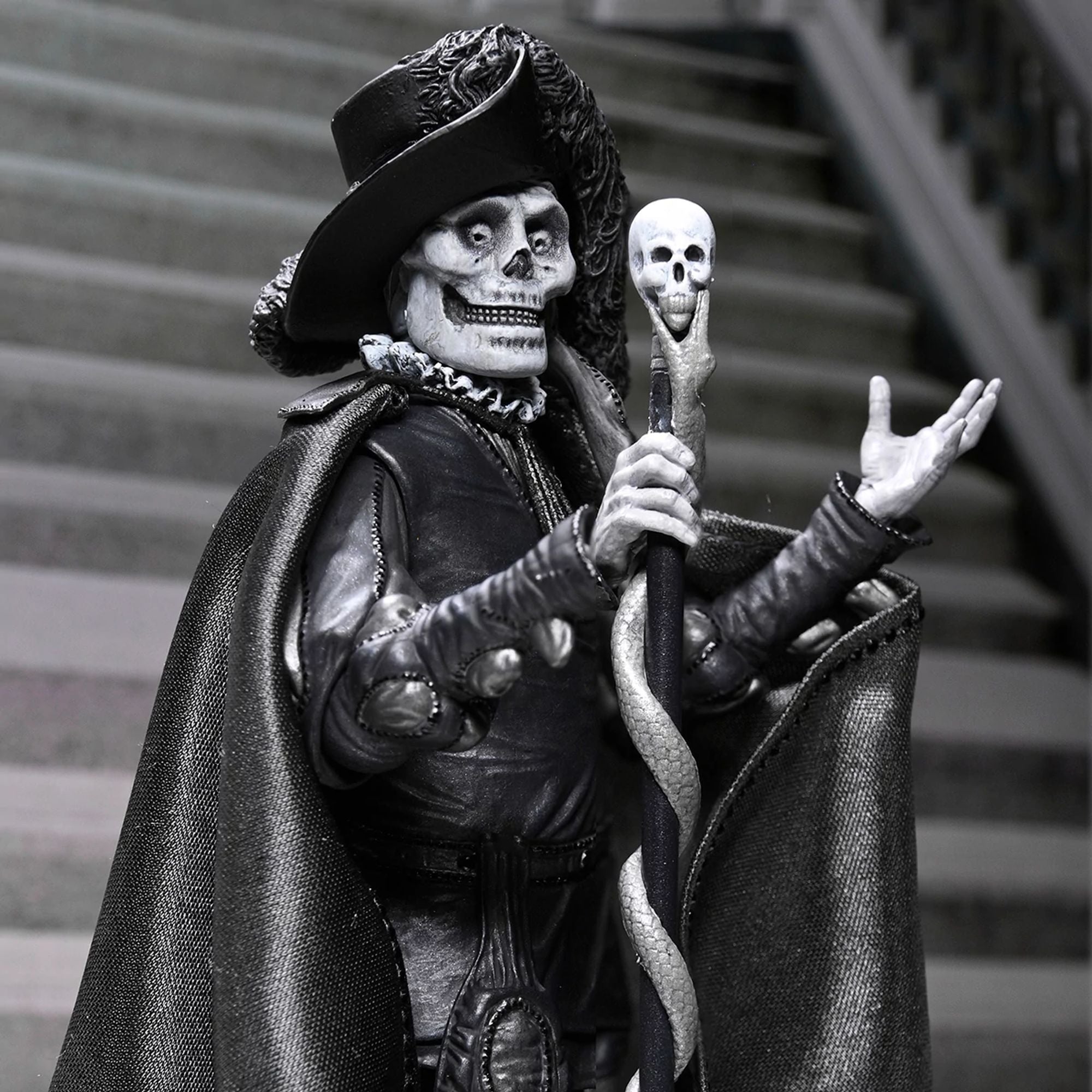 PHANTOM OF THE OPERA (1925) - 7” SCALE ACTION FIGURE - ULTIMATE MASQUE OF THE RED DEATH (B&W)