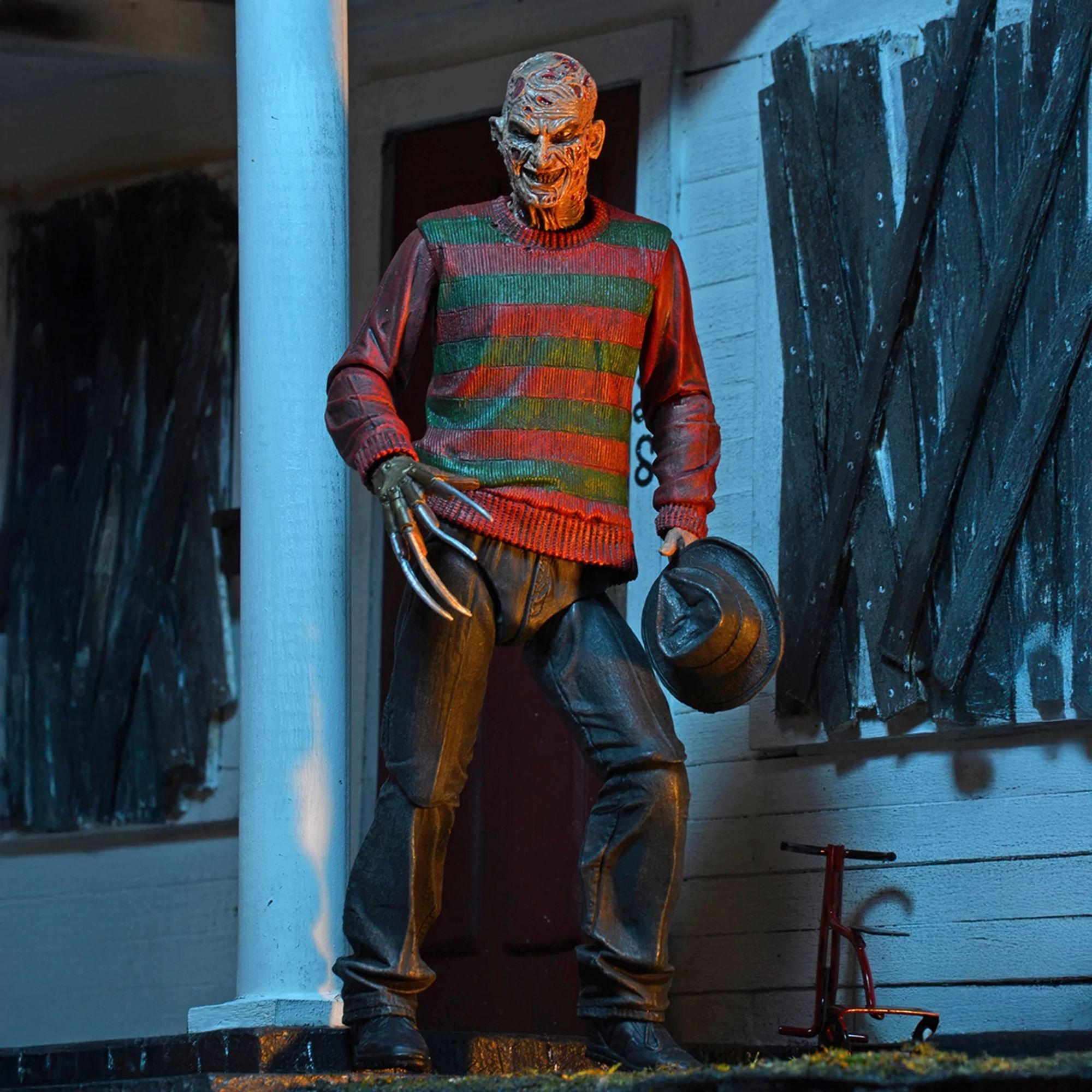 NIGHTMARE ON ELM ST 30TH ANNIVERSARY - 7" ACTION FIGURE - ULTIMATE FREDDY