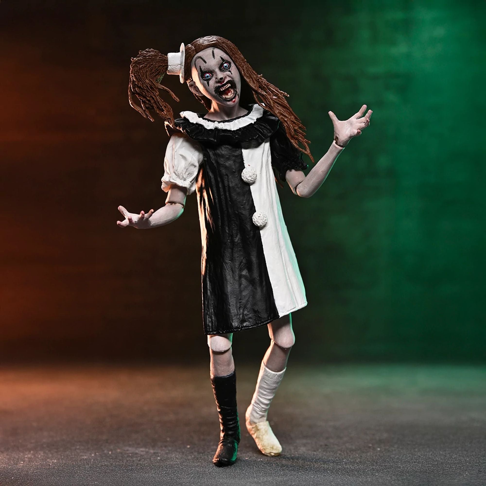 TERRIFIER 2 - 7" SCALE ACTION FIGURE - ULTIMATE ART THE CLOWN & LITTLE PALE GIRL 2 PACK