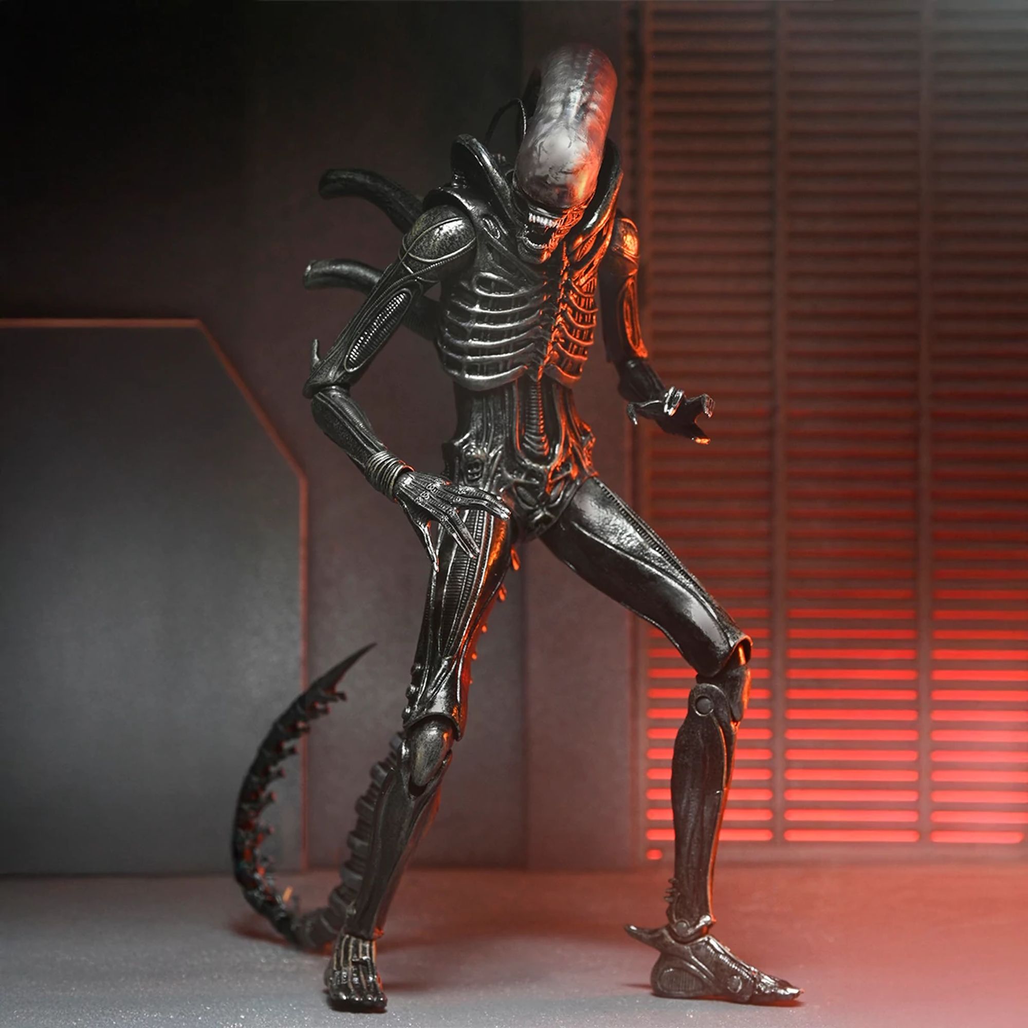 ALIEN: ROMULUS- 7" SCALE ACTION FIGURE - ULTIMATE XENOMORPH XX121