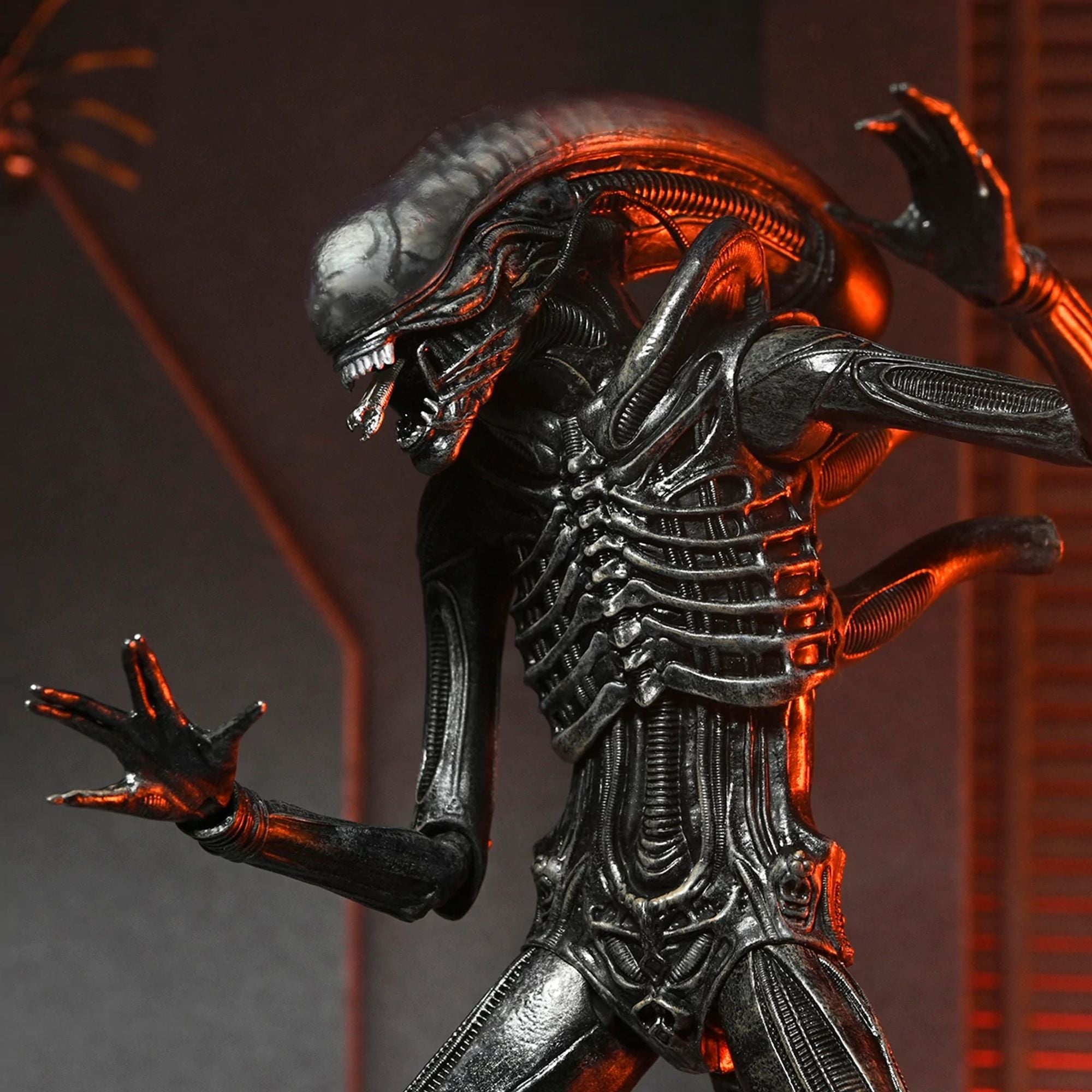 ALIEN: ROMULUS- 7" SCALE ACTION FIGURE - ULTIMATE XENOMORPH XX121