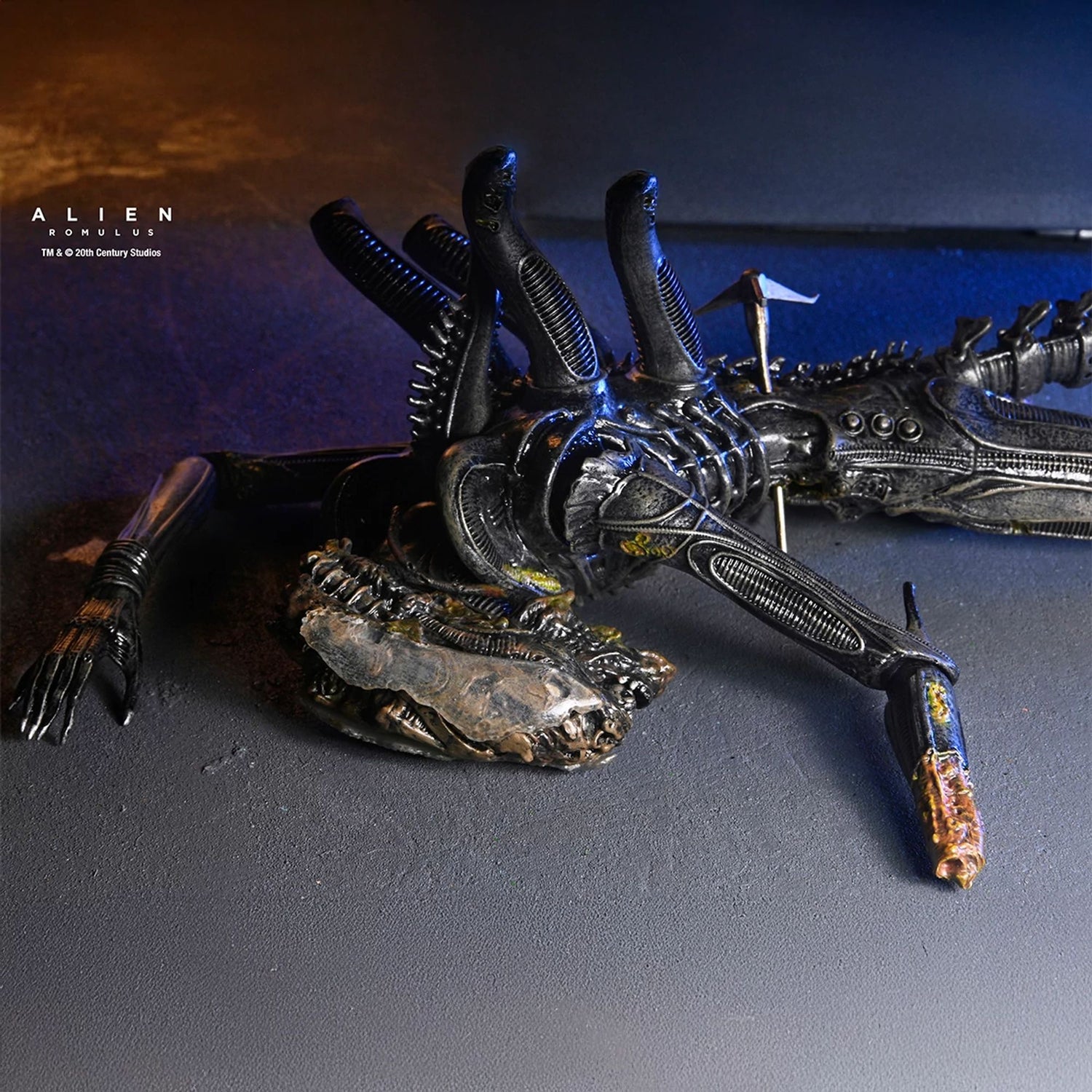 ALIEN: ROMULUS - 7" SCALE ACTION FIGURE - DELUXE SUSPENDED LAB XENOMORPH XX121