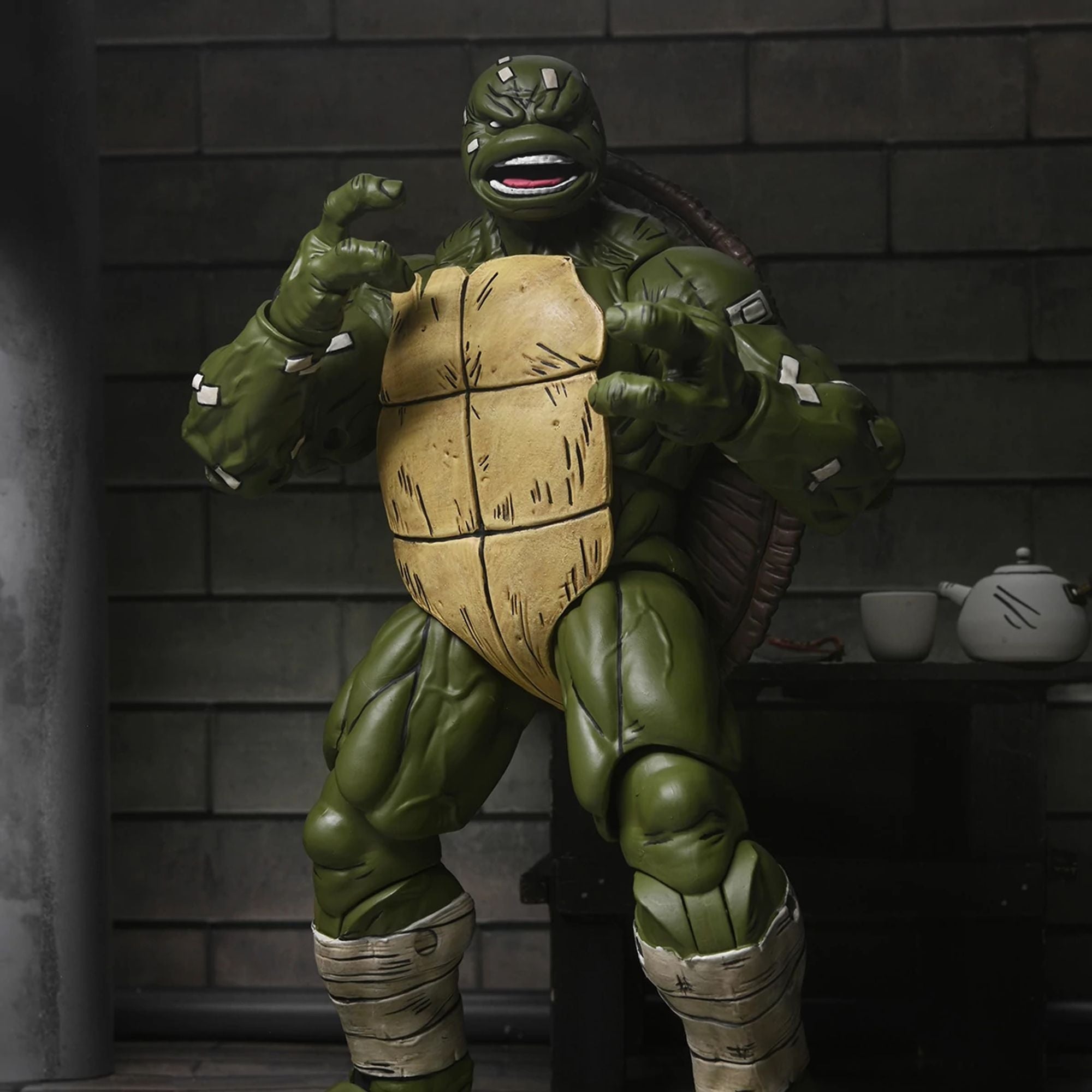 Teenage Mutant Ninja Turtles (The Last Ronin) - 7" Scale Action Figure - Battle Damaged Ronin