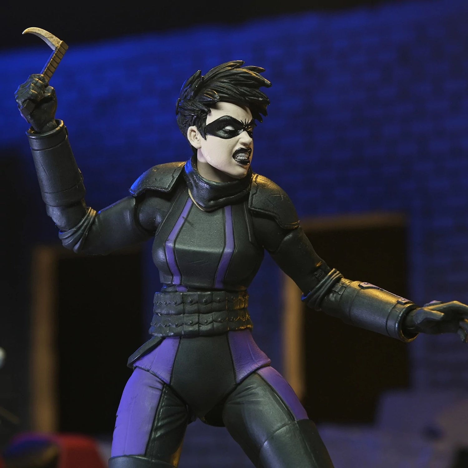 TEENAGE MUTANT NINJA TURTLES (THE LAST RONIN) - 7" SCALE ACTION FIGURE - CASEY MARIE WITH MOTORCYCLE