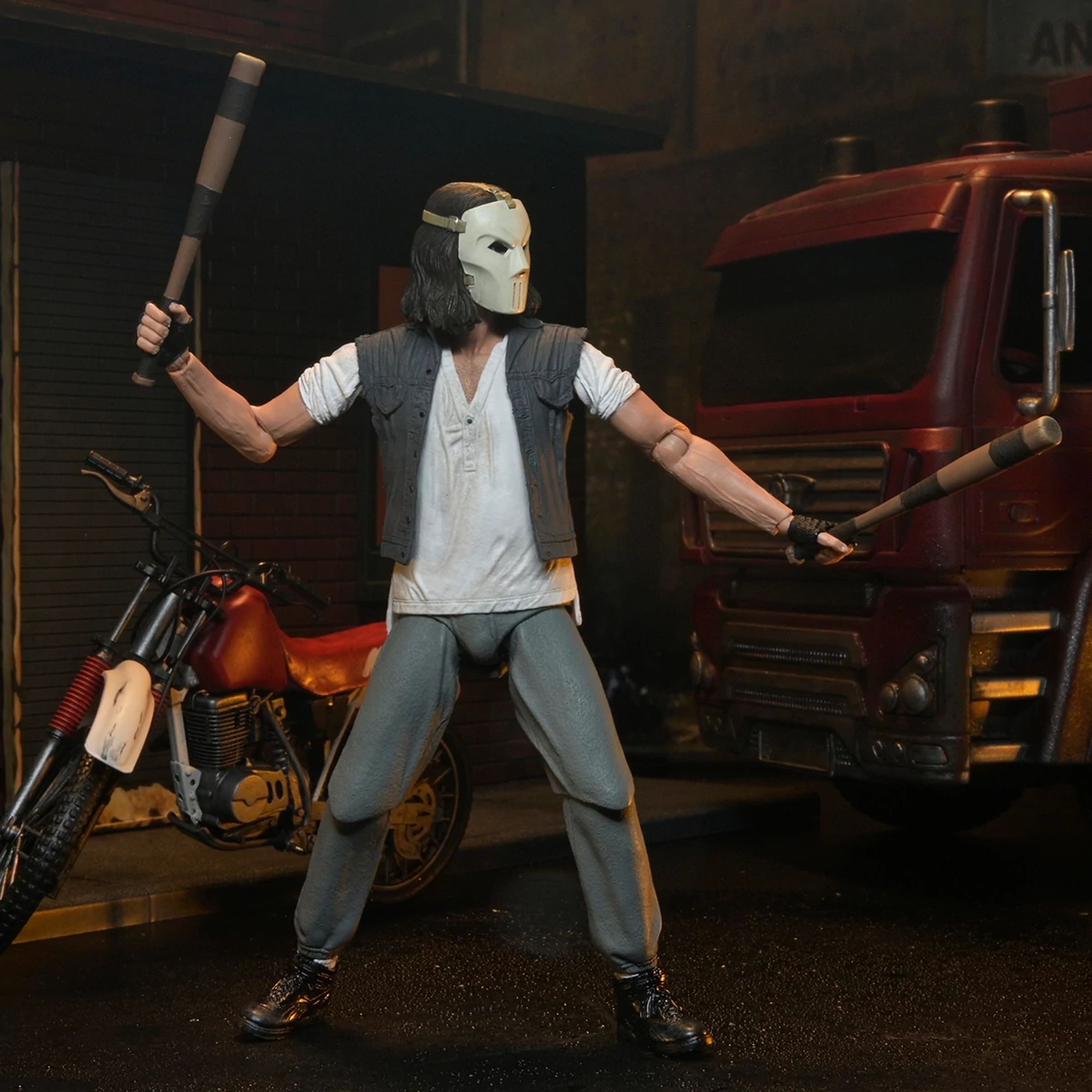 TEENAGE MUTANT NINJA TURTLES (1990 MOVIE) - 7" SCALE ACTION FIGURE - DELUXE MOVIE REALIZATION CASEY