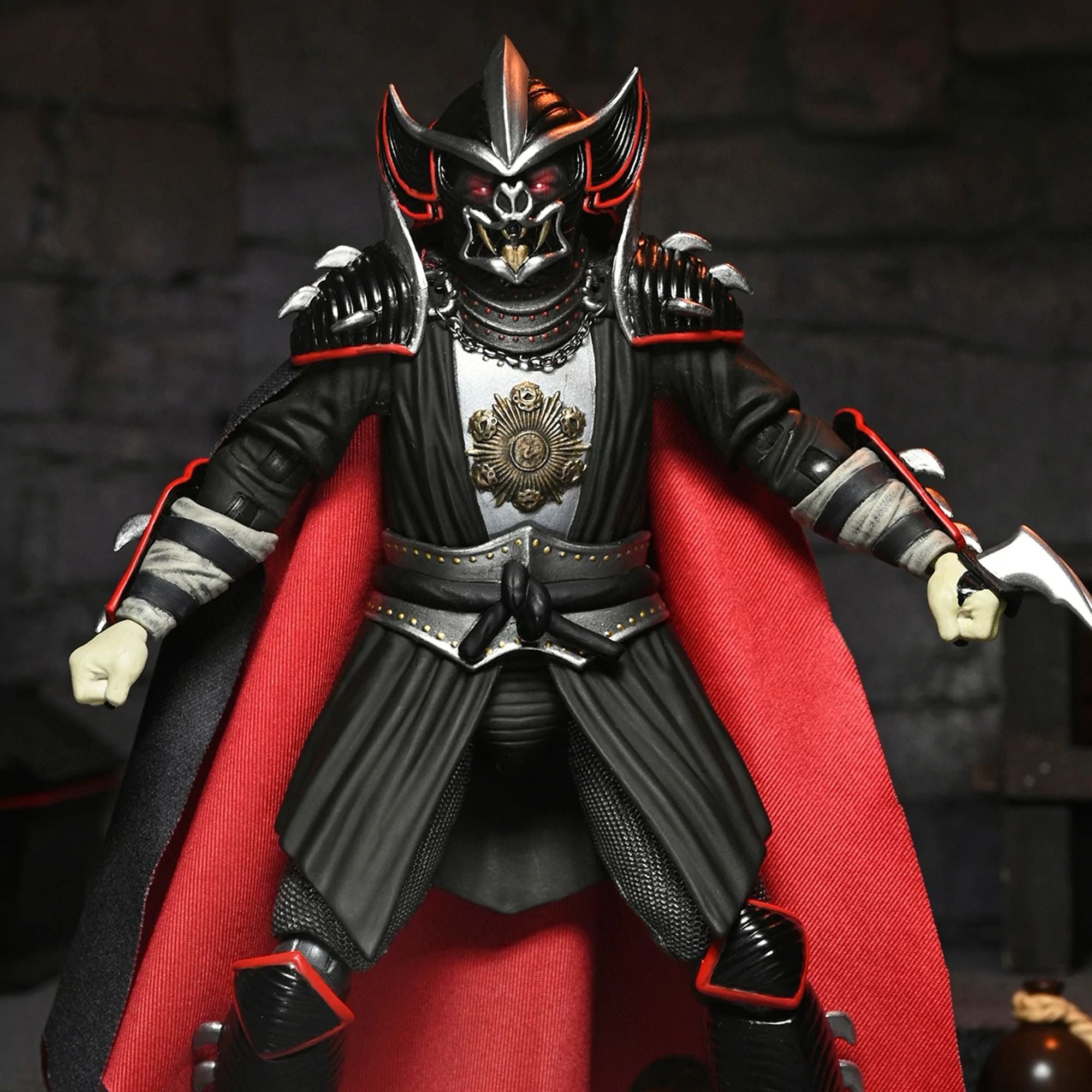 TEENAGE MUTANT NINJA TURTLES X UNIVERSAL MONSTERS - 7” SCALE ACTION FIGURE - SHREDDER AS DRACULA (CL