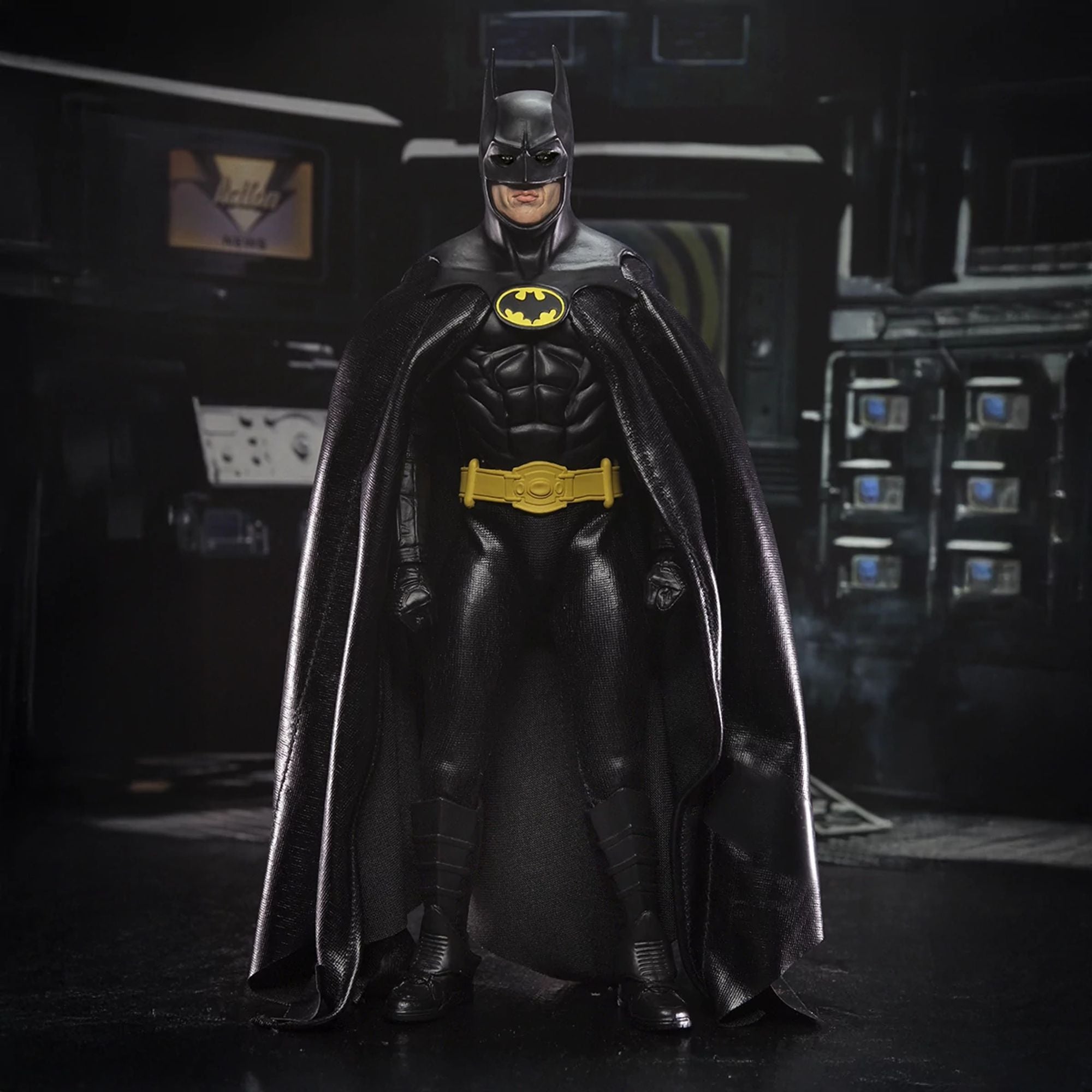 BATMAN (1989 FILM) - 8” CLOTHED ACTION FIGURE - BATMAN