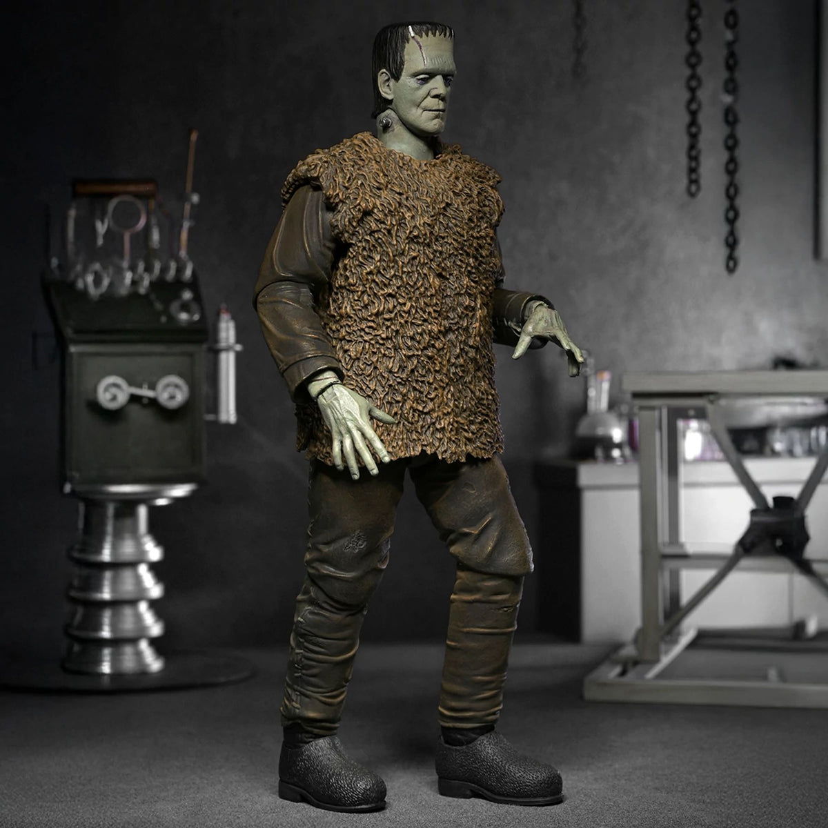 UNIVERSAL MONSTERS: SON OF FRANKENSTEIN - 7 INCH SCALE ACTION FIGURE - ULTIMATE FRANKENSTEIN&
