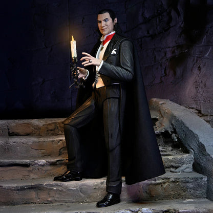 UNIVERSAL MONSTERS - 7&quot; ACTION FIG - ULTIMATE DRACULA (TRANSYLVANIA)