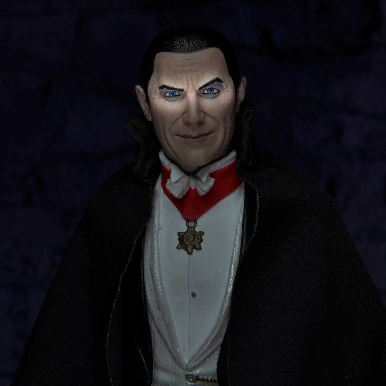 UNIVERSAL MONSTERS - 7&quot; ACTION FIG - ULTIMATE DRACULA (TRANSYLVANIA)