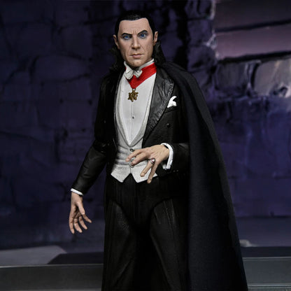 UNIVERSAL MONSTERS - 7&quot; ACTION FIG - ULTIMATE DRACULA (TRANSYLVANIA)
