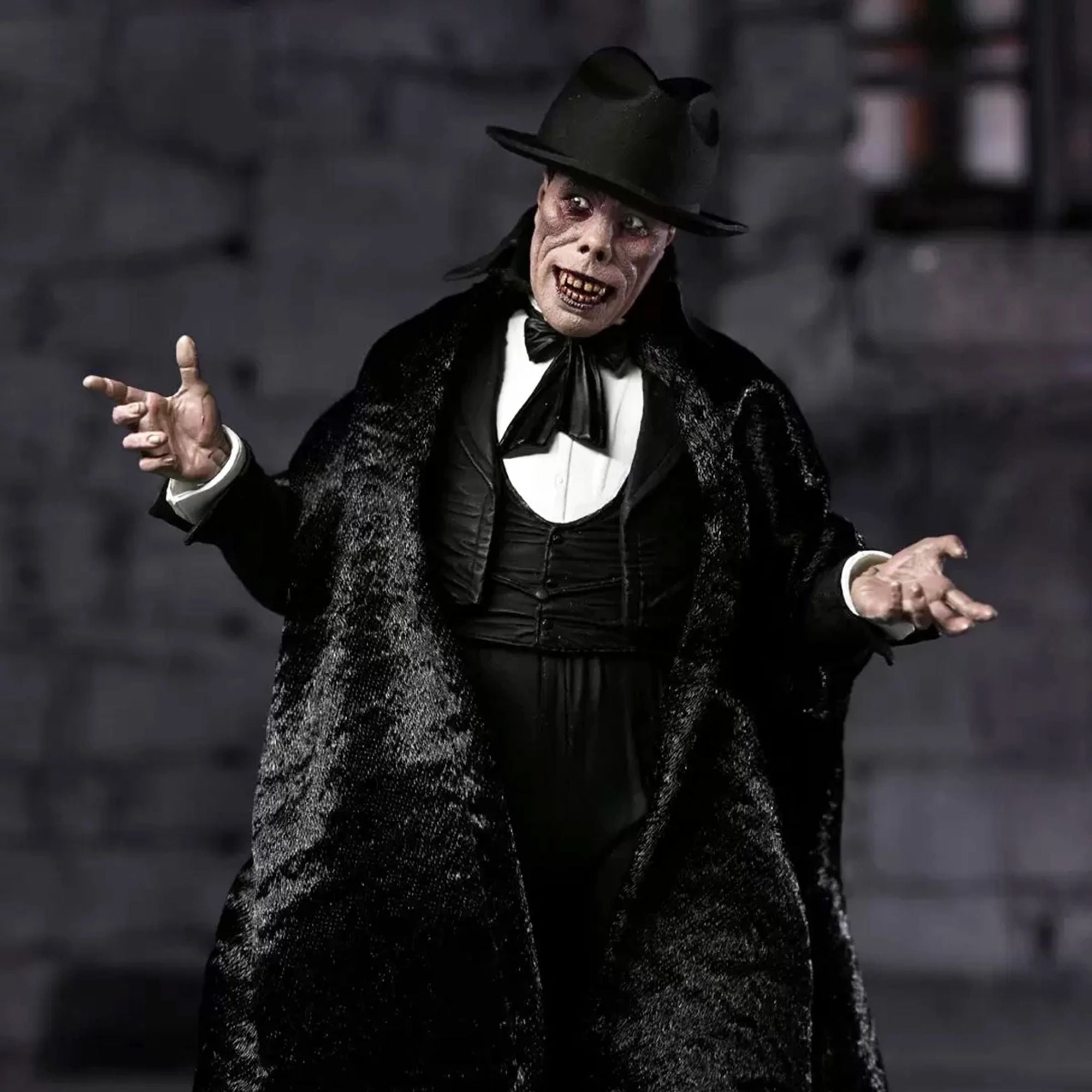 PHANTOM OF THE OPERA (1925) - 7” SCALE ACTION FIGURE - ULTIMATE THE PHANTOM OF THE OPERA (COLOR)