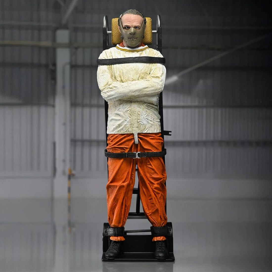 SILENCE OF THE LAMBS - 7&quot; SCALE ACTION FIGURE - DR. HANNIBAL LECTER (MASKED)