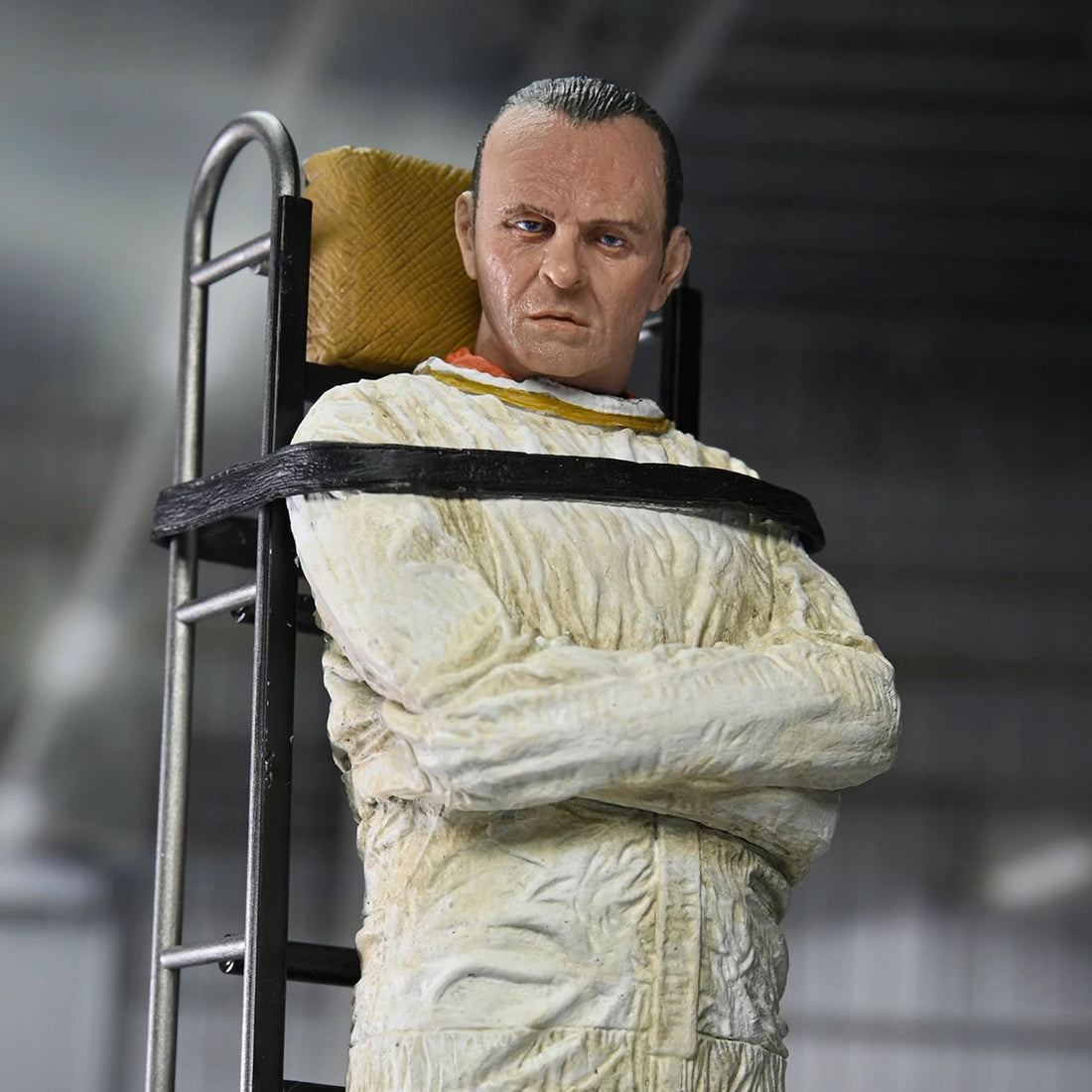 SILENCE OF THE LAMBS - 7&quot; SCALE ACTION FIGURE - DR. HANNIBAL LECTER (MASKED)