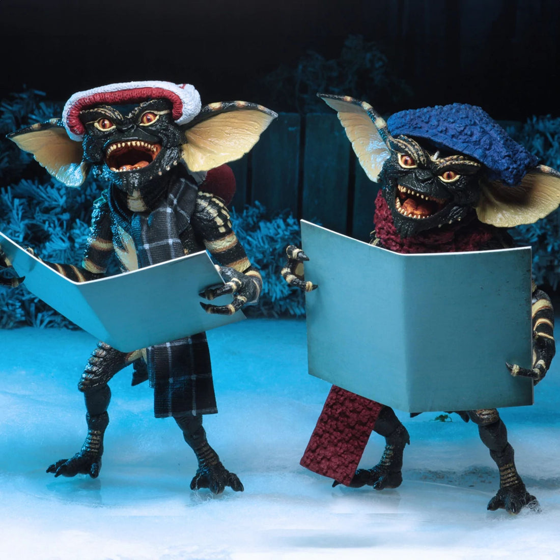 GREMLINS - 7" SCALE ACTION FIGURE - WINTER SCENE SET