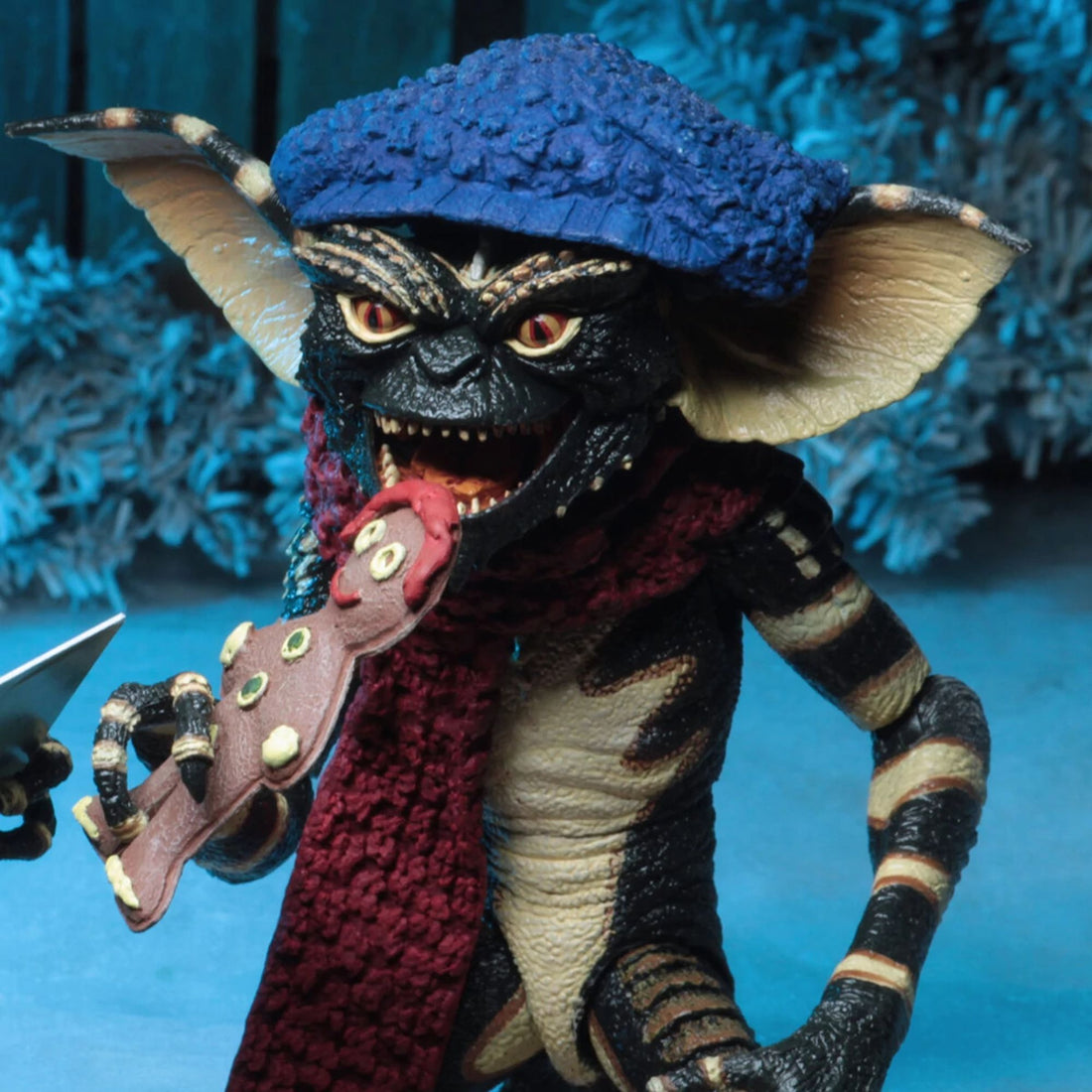 GREMLINS - 7" SCALE ACTION FIGURE - WINTER SCENE SET