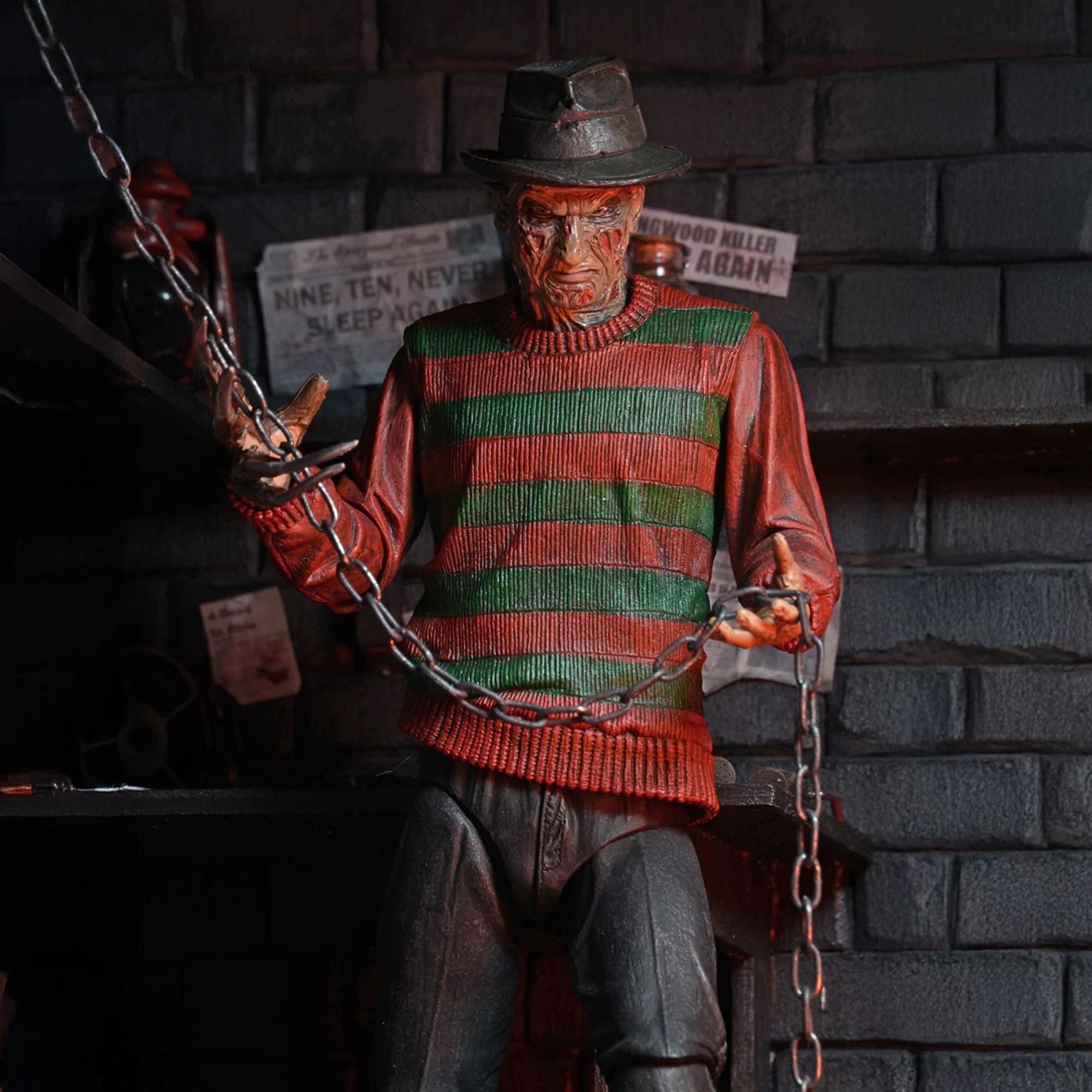 NIGHTMARE ON ELM ST 30TH ANNIVERSARY - 7&quot; ACTION FIGURE - ULTIMATE FREDDY