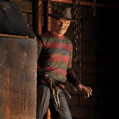 NIGHTMARE ON ELM STREET - 7” ACTION FIGURE - ULTIMATE PART 2 FREDDY