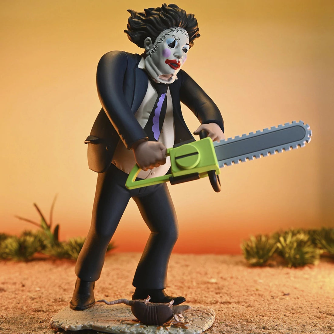 TEXAS CHAINSAW MASSACRE - 6&quot; SCALE ACTION FIGURE - TOONY TERRORS PRETTY WOMAN LEATHERFACE