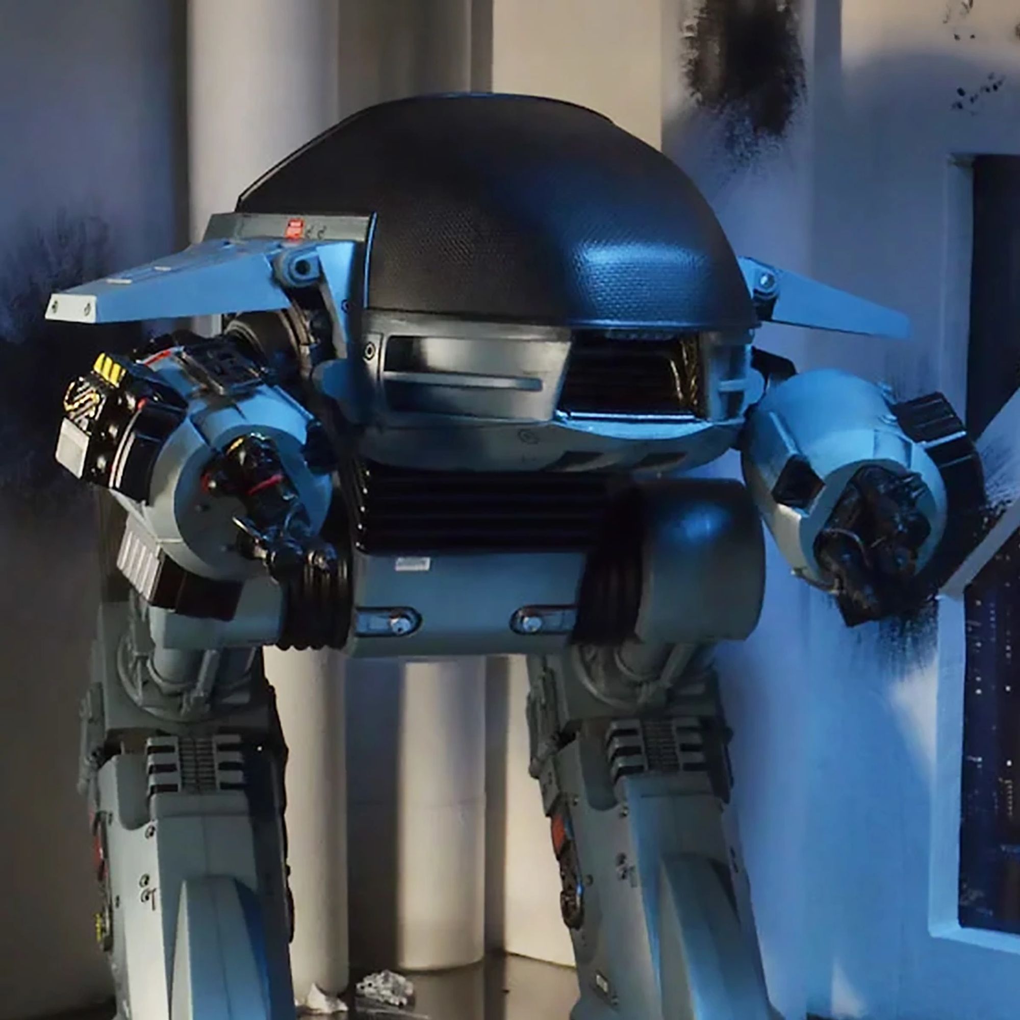 ROBOCOP - ACTION FIGURE - ED-209 BOXED FIGURE WITH SOUND