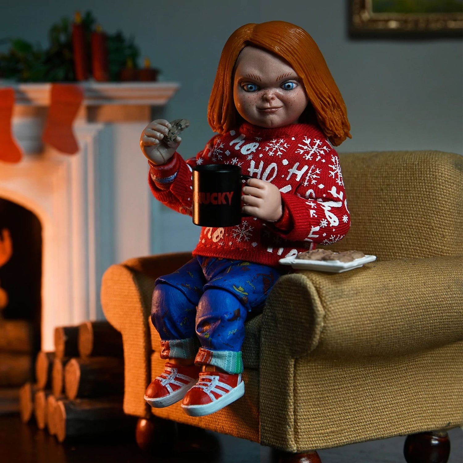 CHUCKY (TV SERIES) – 7” SCALE ACTION FIGURE – ULTIMATE CHUCKY (HOLIDAY EDITION)