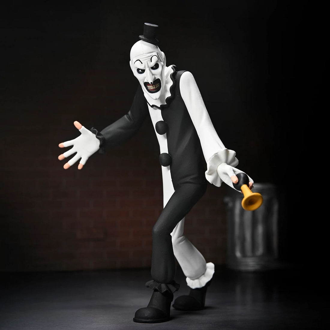 TERRIFIER - 6" SCALE ACTION FIGURE - TOONY TERRORS ART THE CLOWN