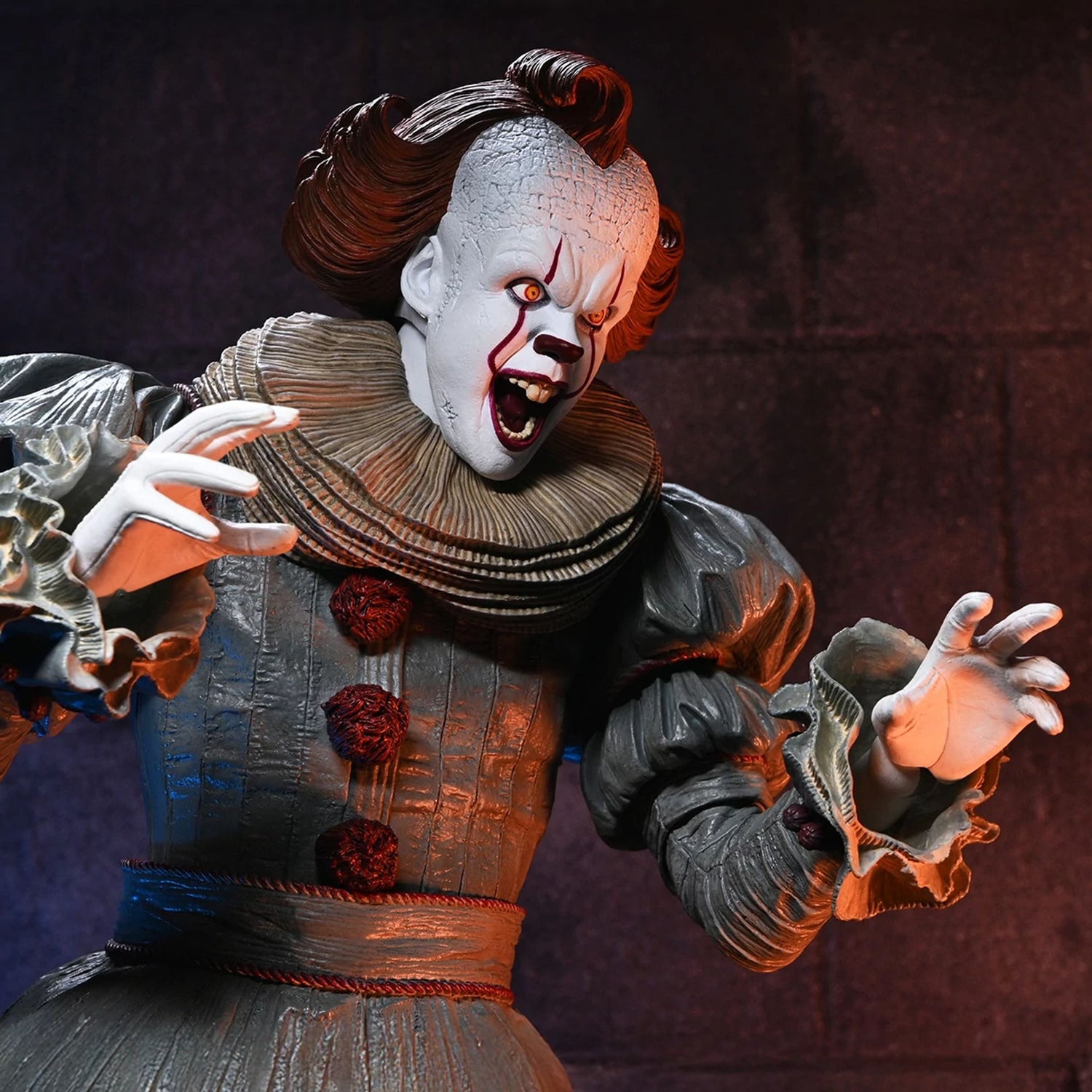 WELCOME TO DERRY - 1/4 SCALE FIGURE – PENNYWISE