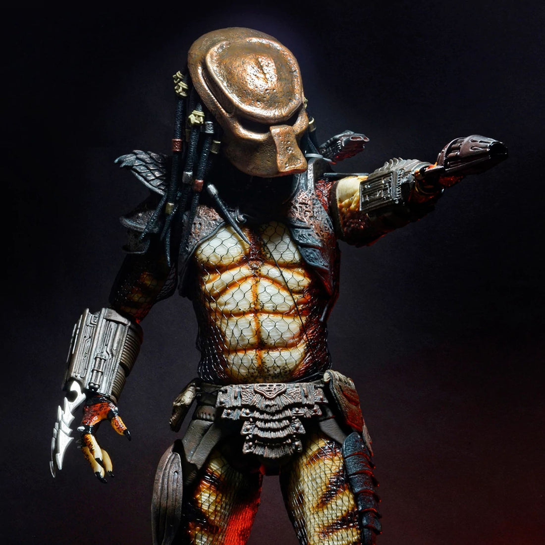 PREDATOR - ¼ SCALE FIGURE - CITY HUNTER PREDATOR WITH LED LIGHTS