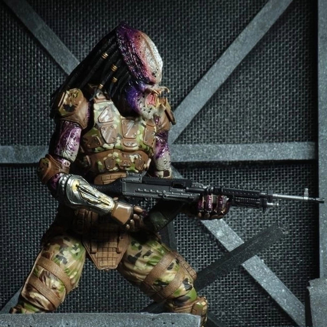 PREDATOR (2018) - 7&quot; SCALE ACTION FIGURE  - ULTIMATE EMISSARY 1