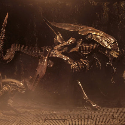 ALIEN RESURRECTION - ULTRA DELUXE BOXED FIGURE - ALIEN RESURRECTION DELUXE QUEEN