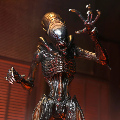 ALIEN: ROMULUS - 7&quot; SCALE ACTION FIGURE - ULTIMATE SCORCHED XENOMORPH