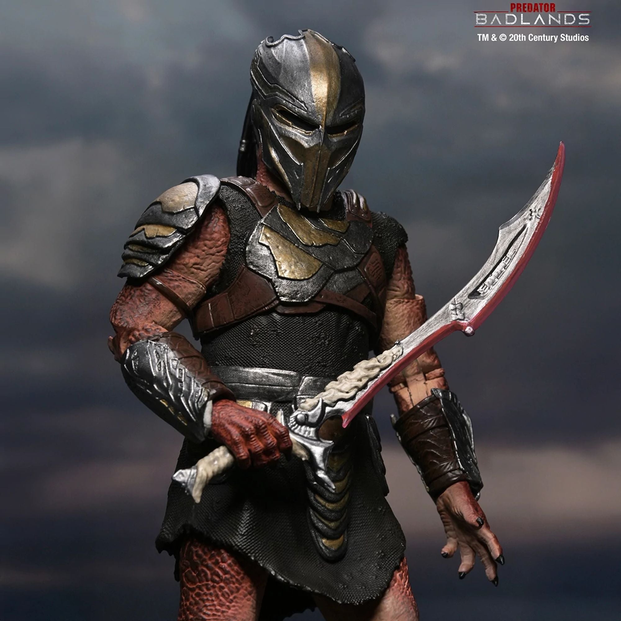 PREDATOR BADLANDS - 7" SCALE ACTION FIGURE - ULTIMATE DEK (TRAINING ARMOR)