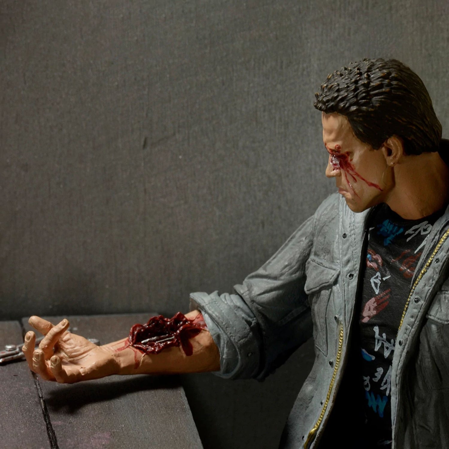 TERMINATOR - 7&quot; ACTION FIGURE - ULTIMATE T-800 (TECH NOIR)