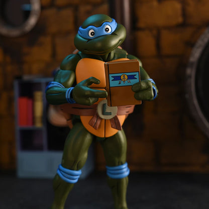 TEENAGE MUTANT NINJA TURTLES (CARTOON) – 7” SCALE ACTION FIGURE – ULTIMATE LEONARDO (VHS)