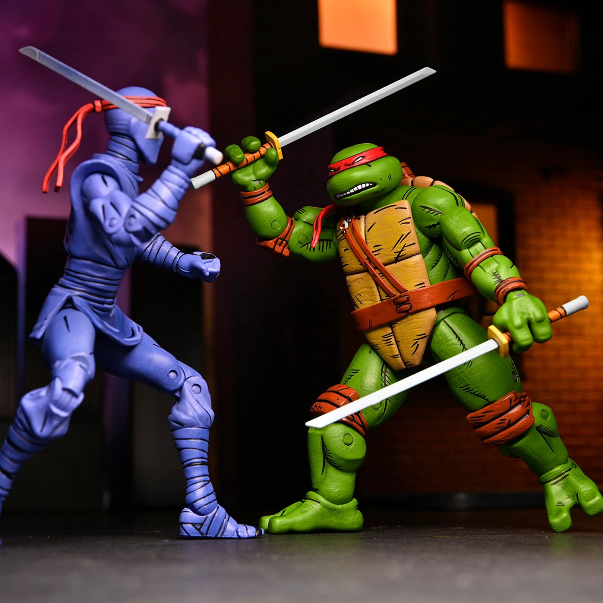 TEENAGE MUTANT NINJA TURTLES (MIRAGE COMICS) – 7&quot; SCALE ACTION FIGURES - LEONARDO