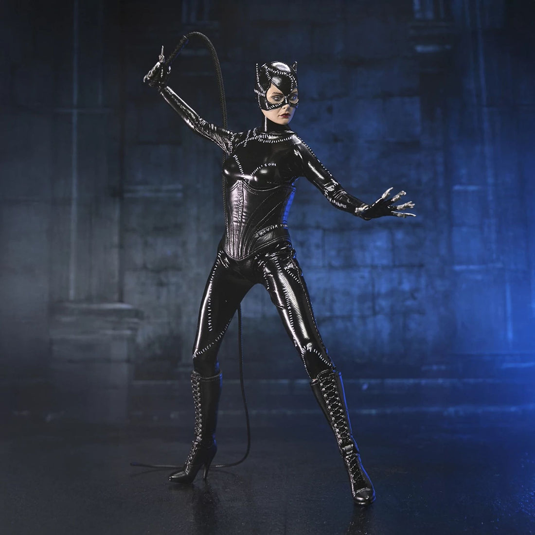 BATMAN RETURNS - 8” CLOTHED ACTION FIGURE - CATWOMAN