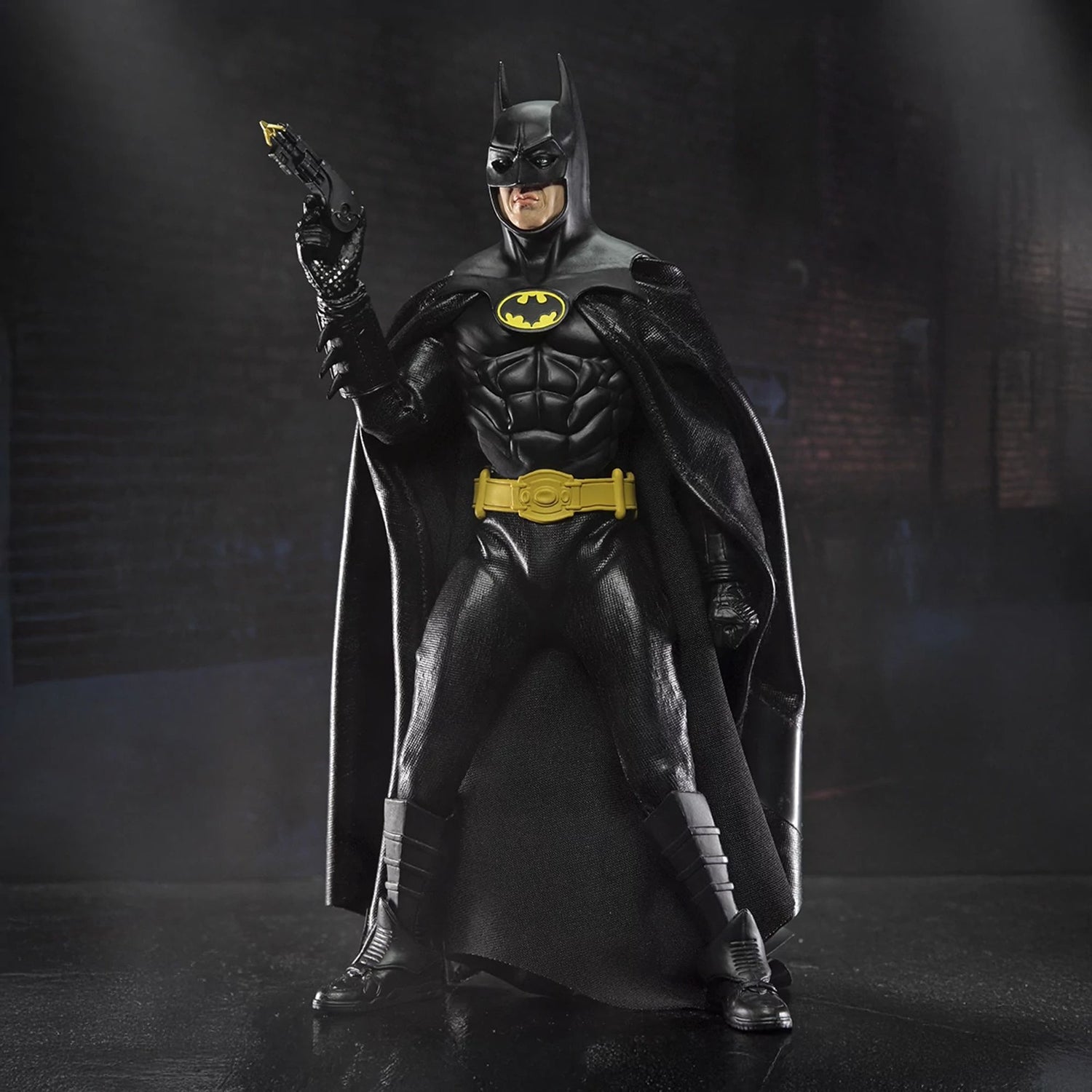 BATMAN (1989 FILM) - 8” CLOTHED ACTION FIGURE - BATMAN